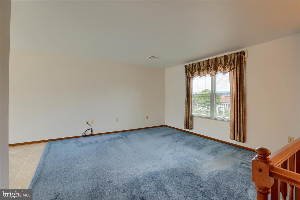102 Fairview Dr