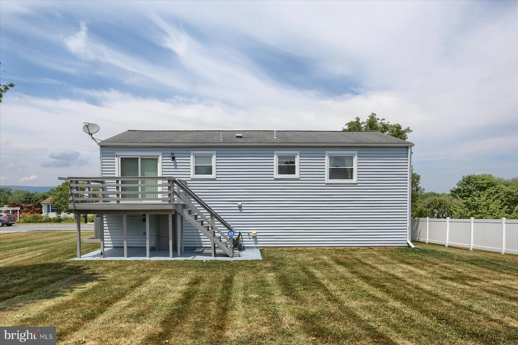 102 Fairview Dr