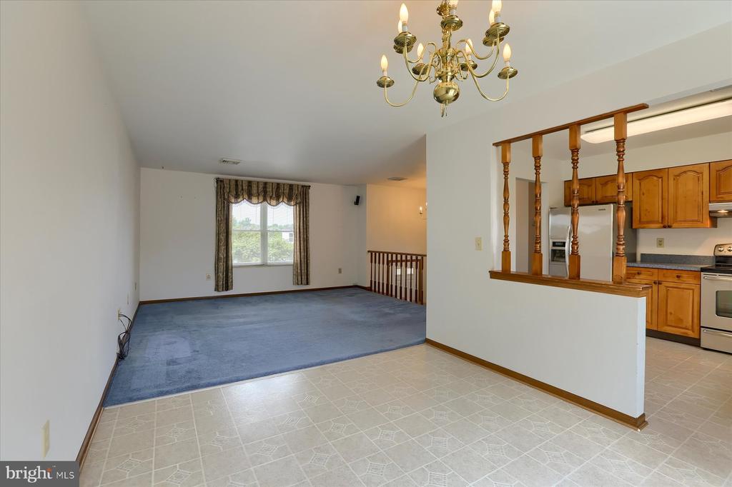 102 Fairview Dr