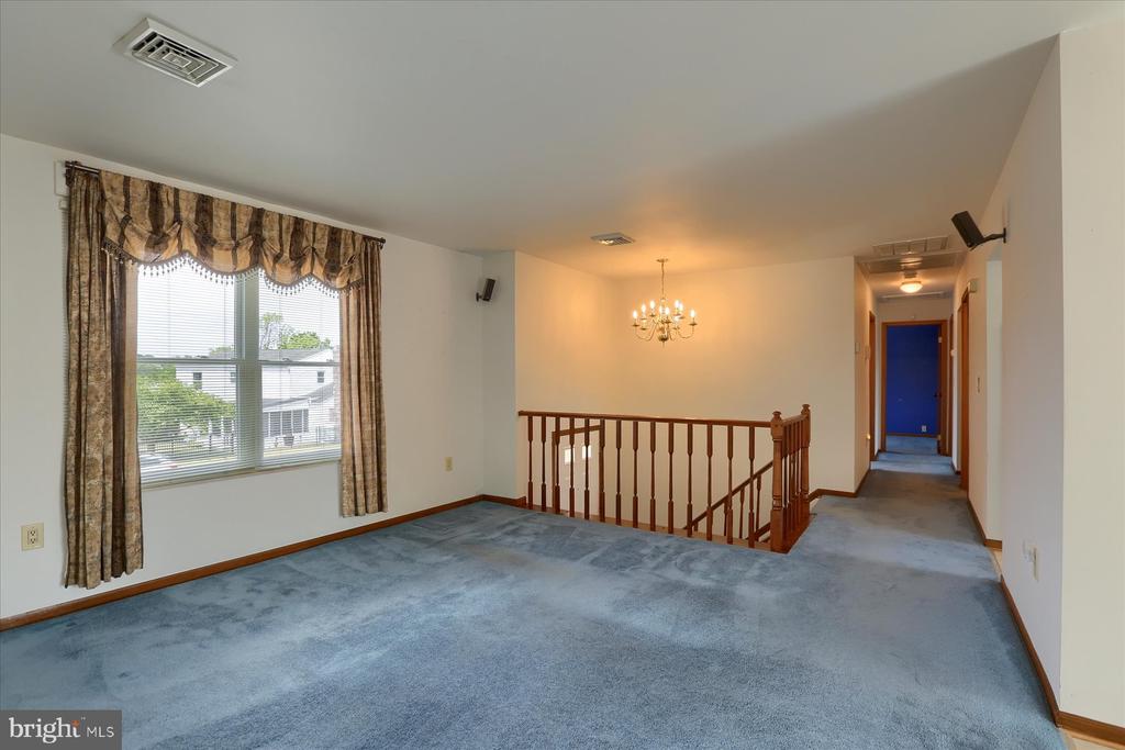 102 Fairview Dr