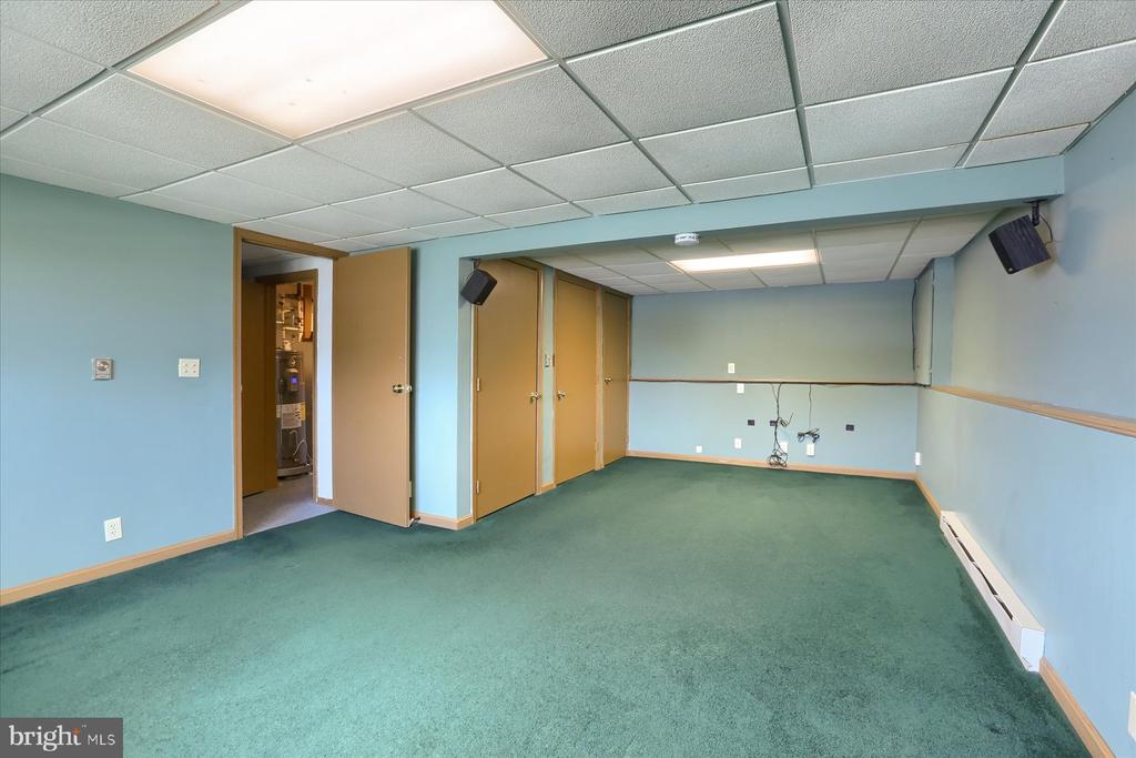 102 Fairview Dr