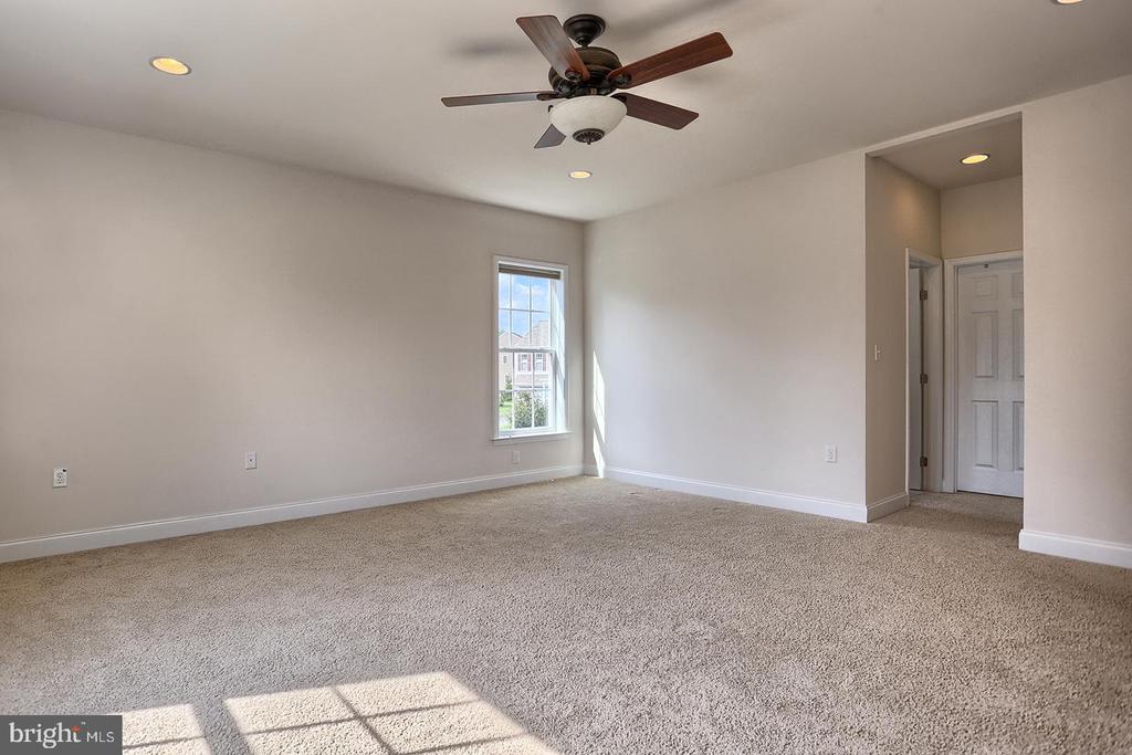 2170 FLINTLOCK DR