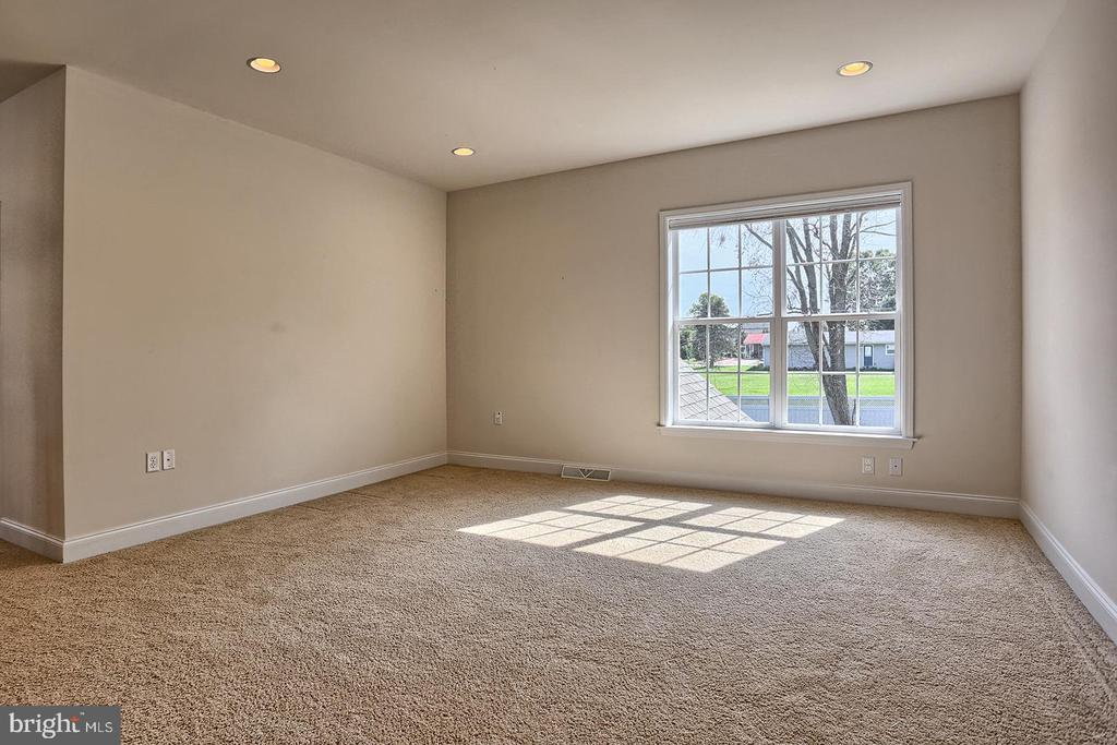 2170 FLINTLOCK DR