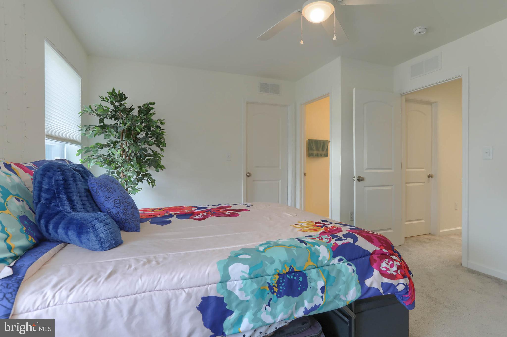 129 HIGH POINTE DR #33