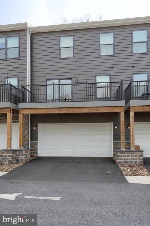 129 HIGH POINTE DR #33
