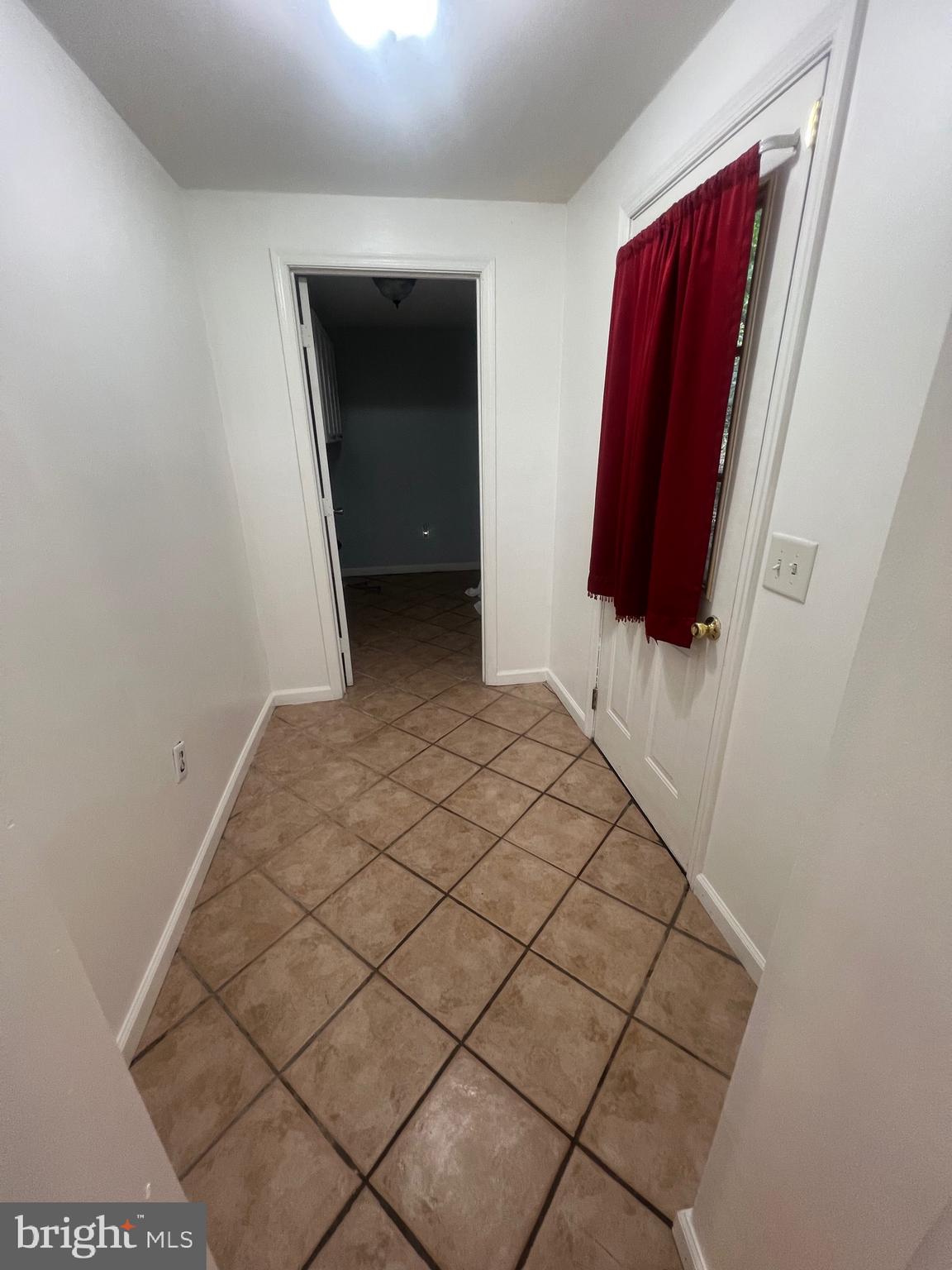 417 HILLTOP RD