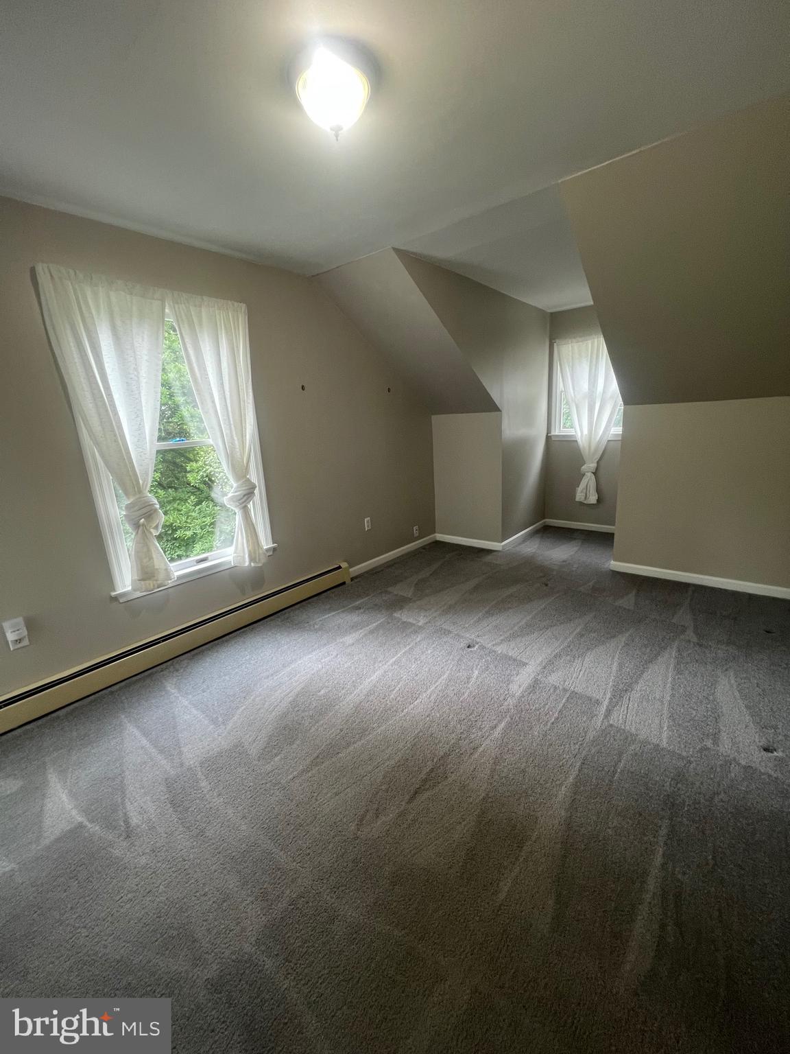 417 HILLTOP RD