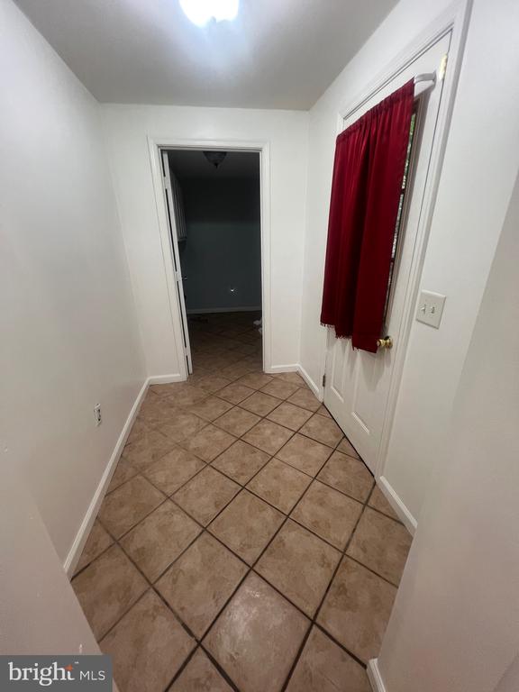 417 HILLTOP RD