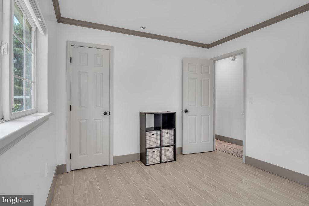 201 Aspen St