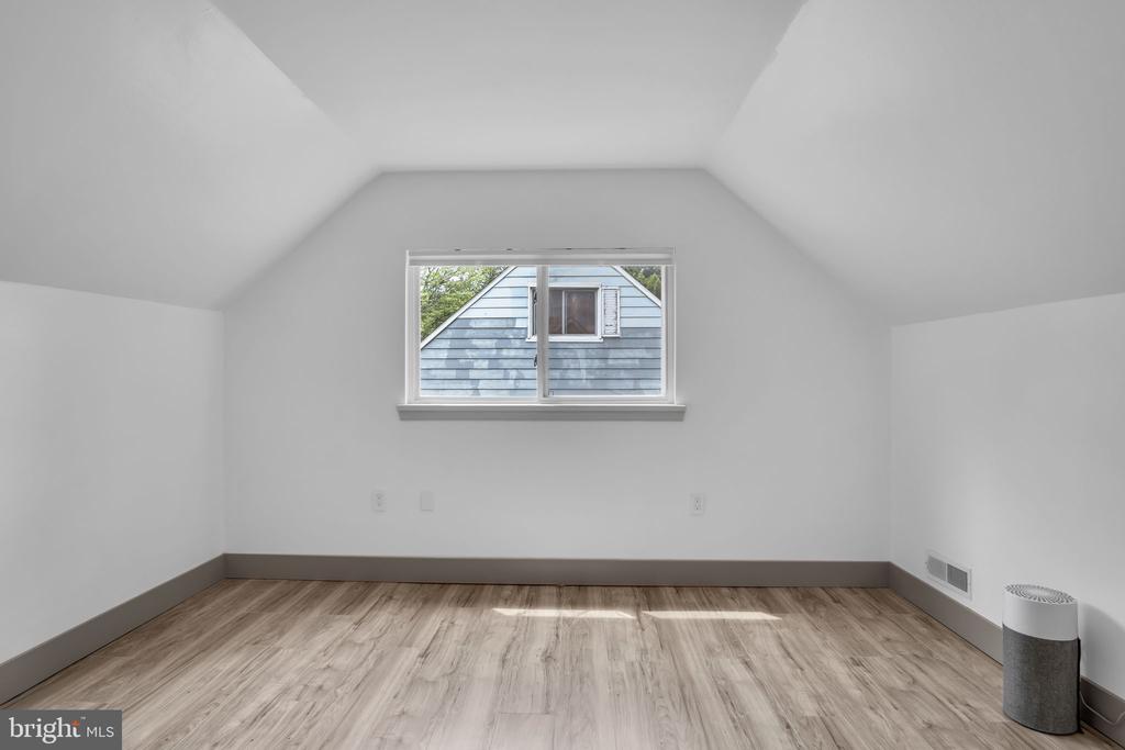 201 Aspen St