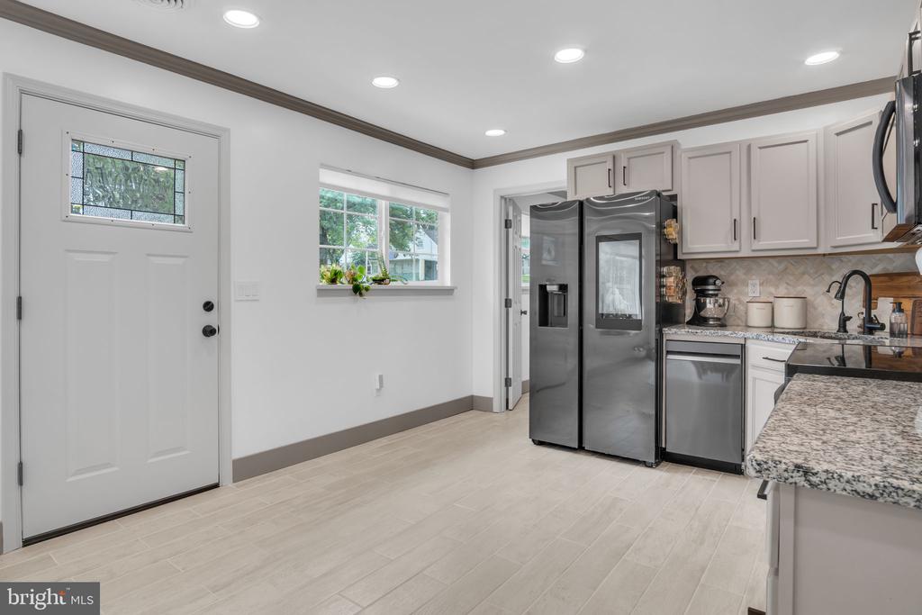 201 Aspen St