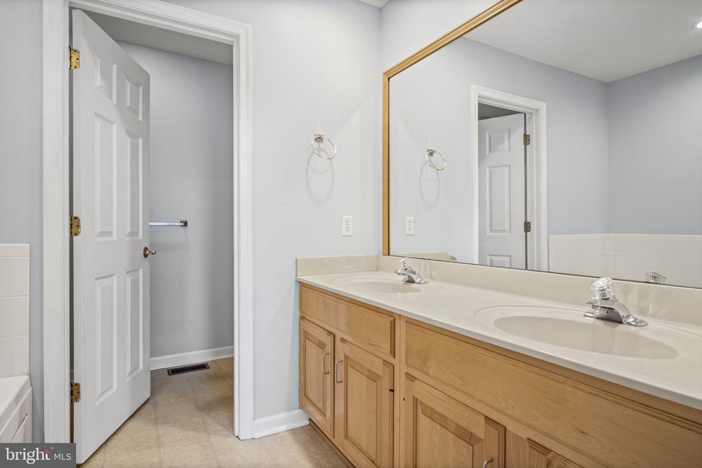 523 NORTHSTAR DRIVE