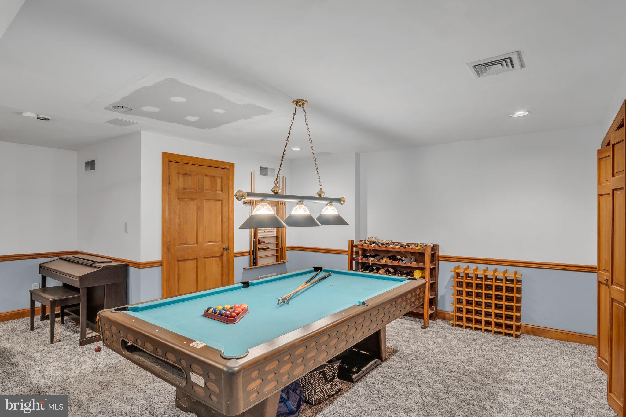 1080 STONEY RUN ROAD