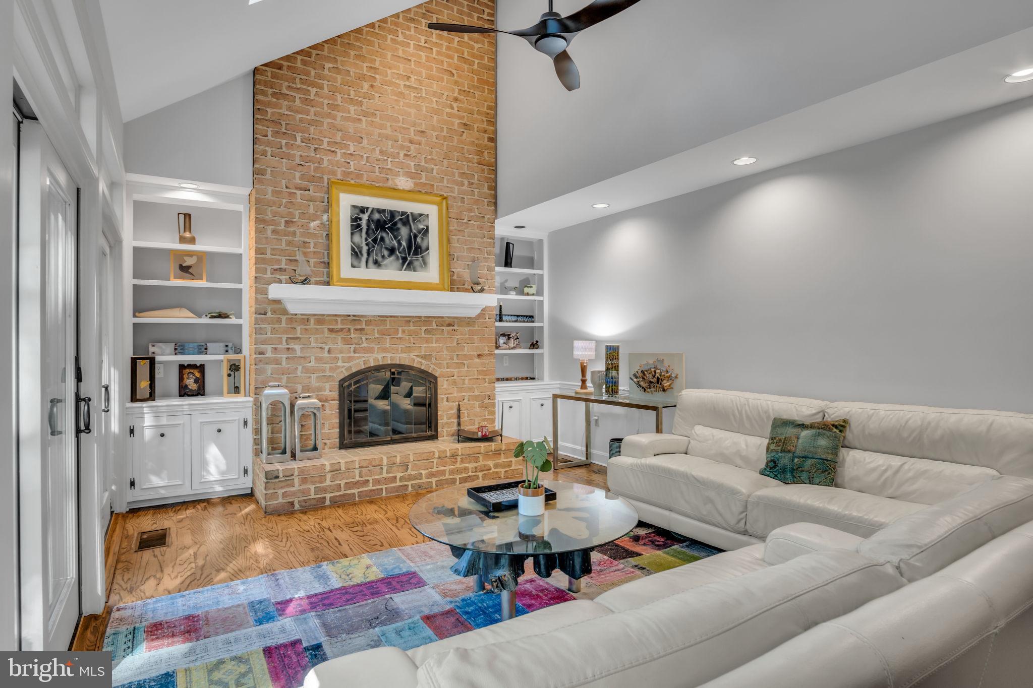 1080 STONEY RUN ROAD