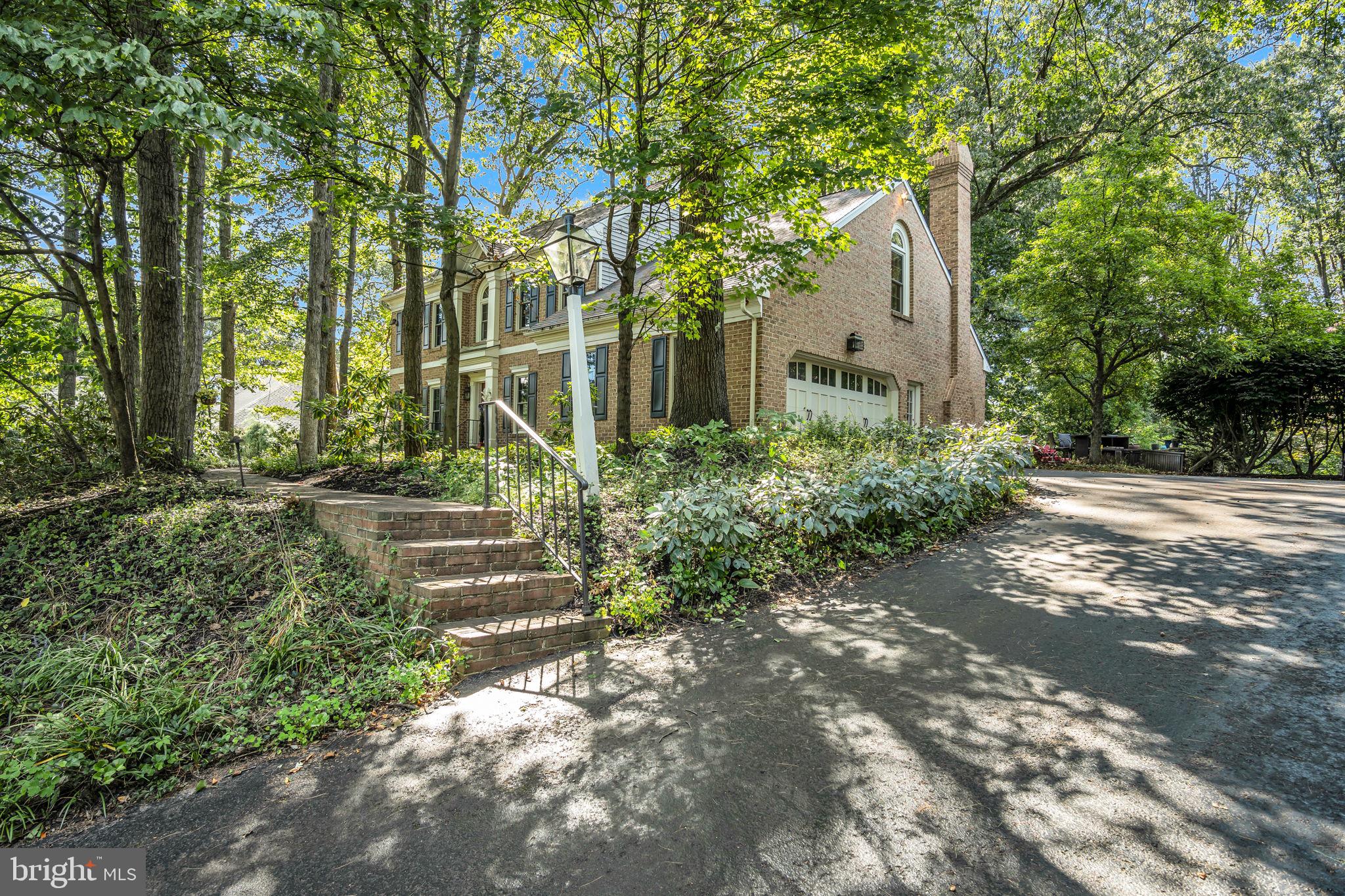 1080 STONEY RUN ROAD