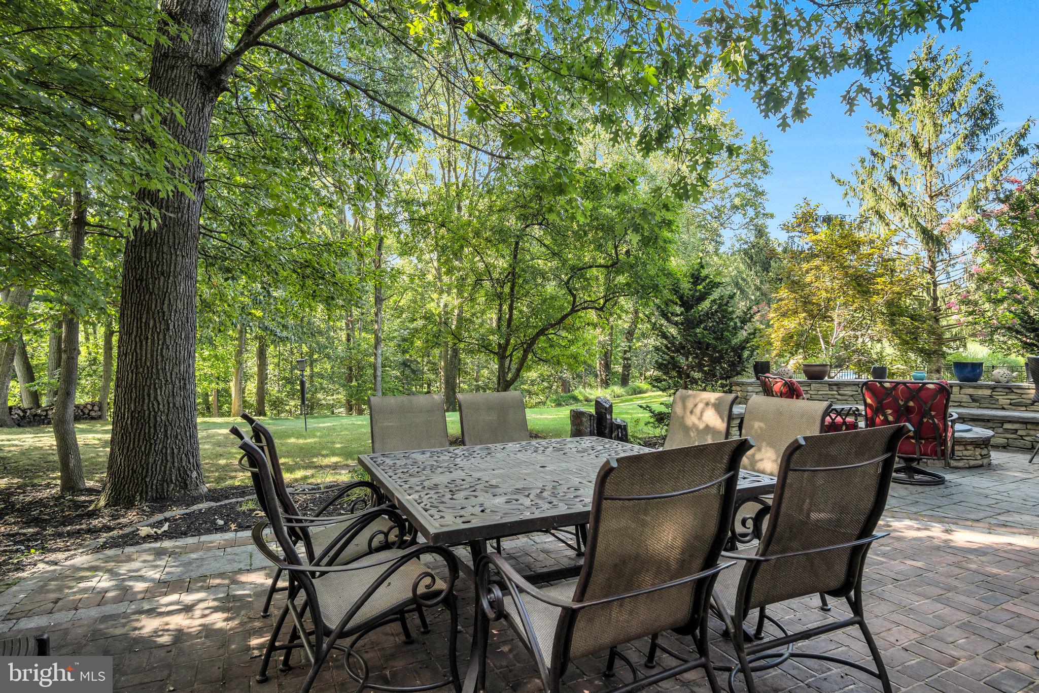 1080 STONEY RUN ROAD