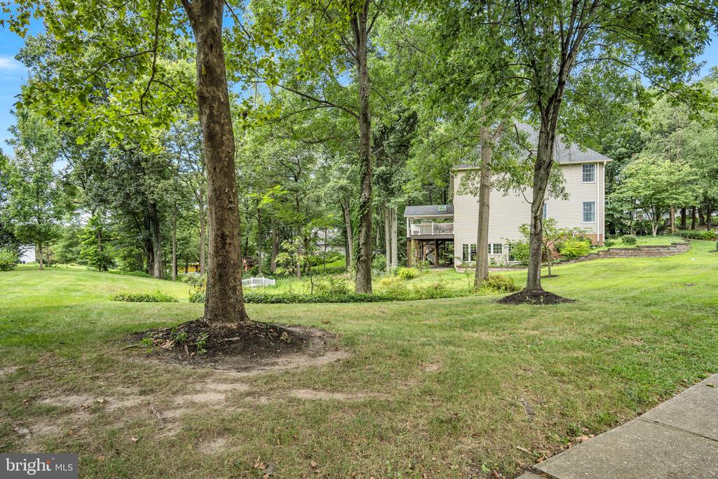 171 HAWTHORNE DRIVE