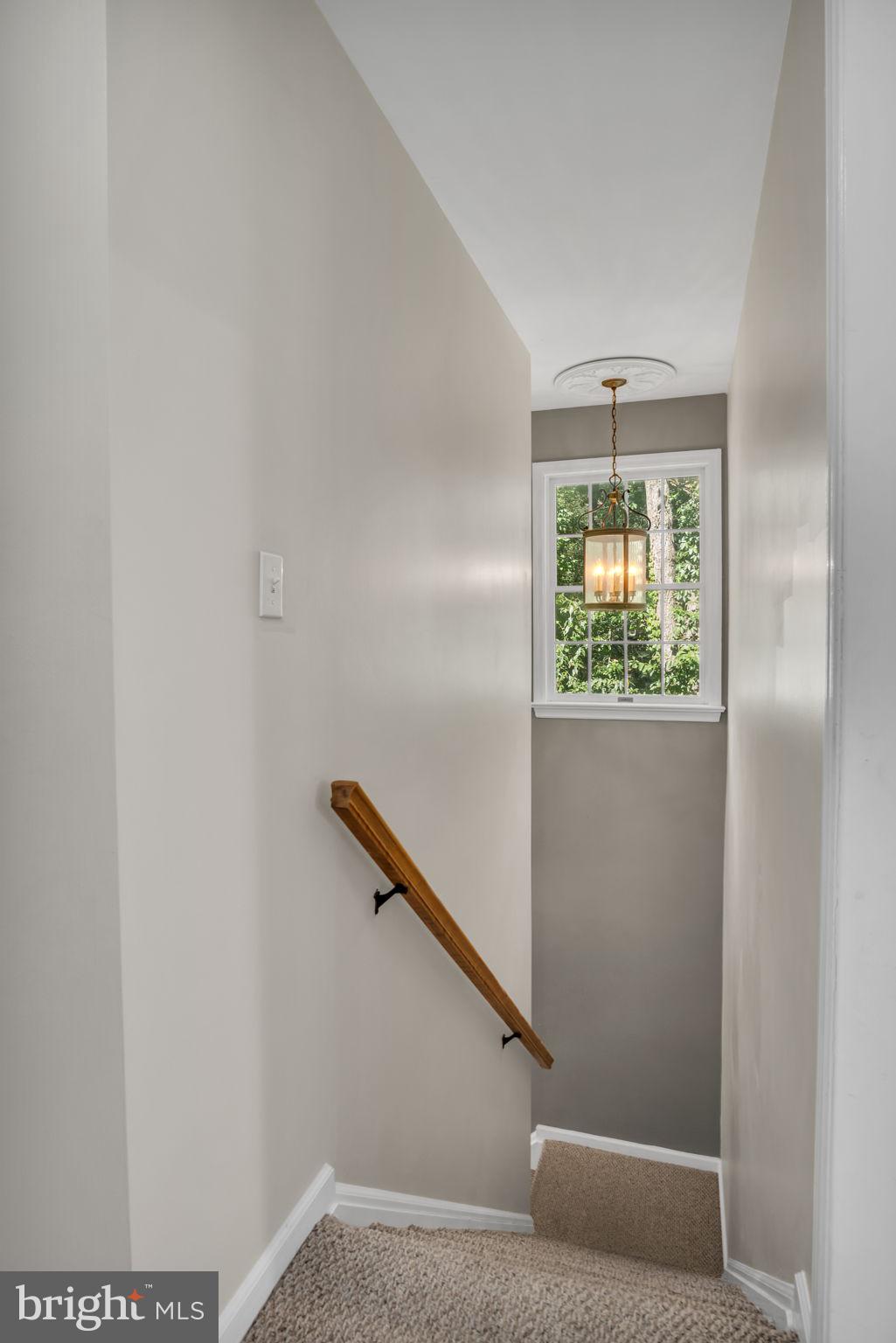171 HAWTHORNE DRIVE