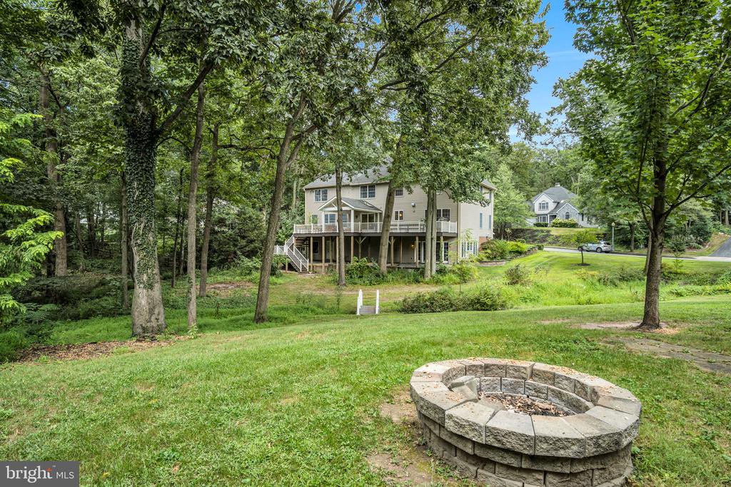 171 HAWTHORNE DRIVE
