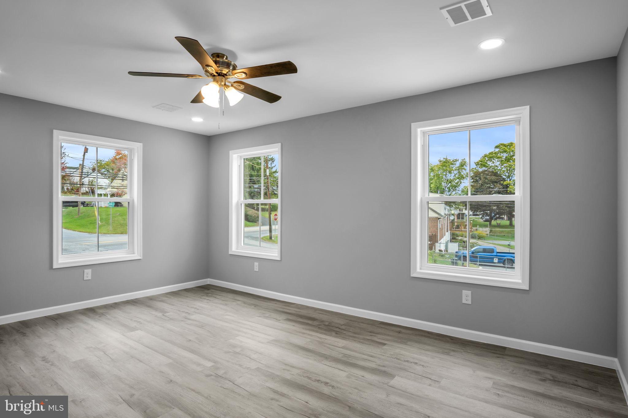 1500 EMBASSY DR UNIT B