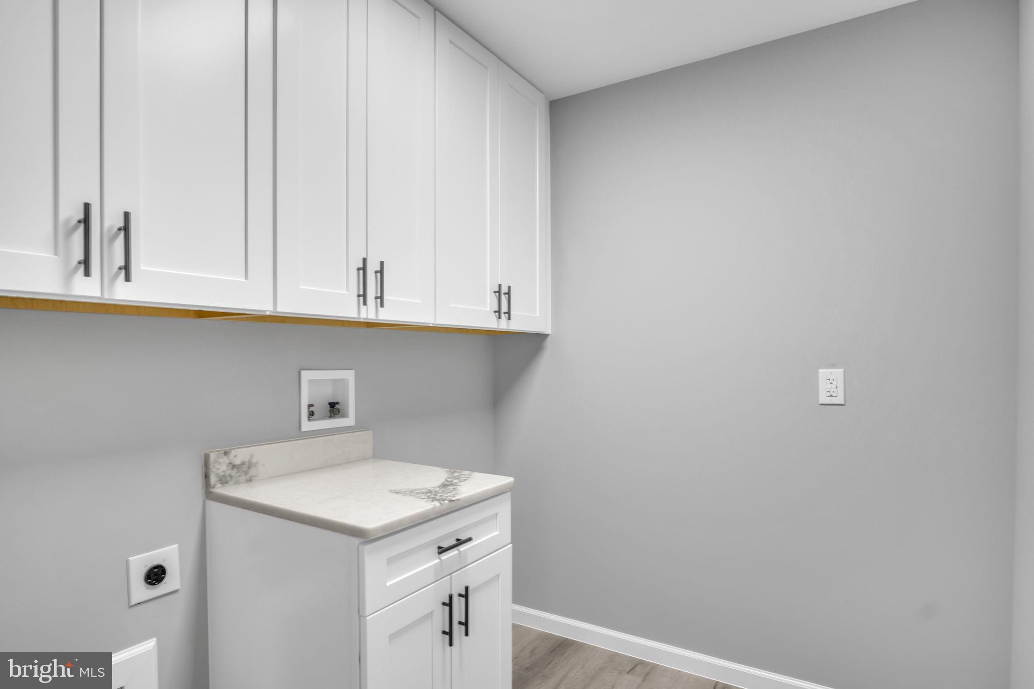 1500 EMBASSY DR UNIT B