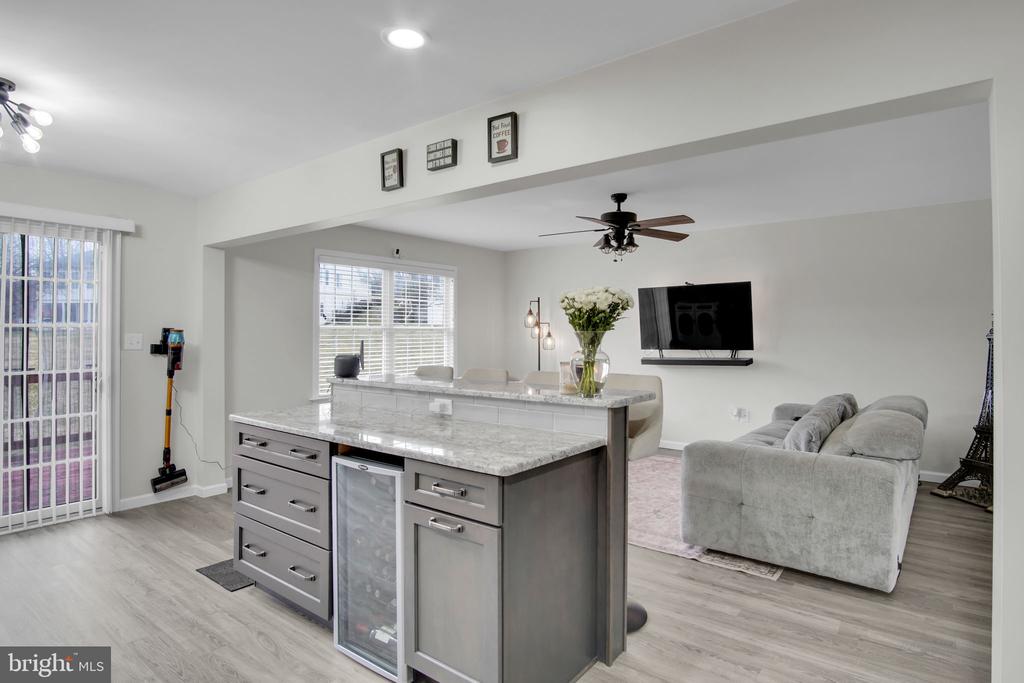 494 QUIGGLEY CIRCLE
