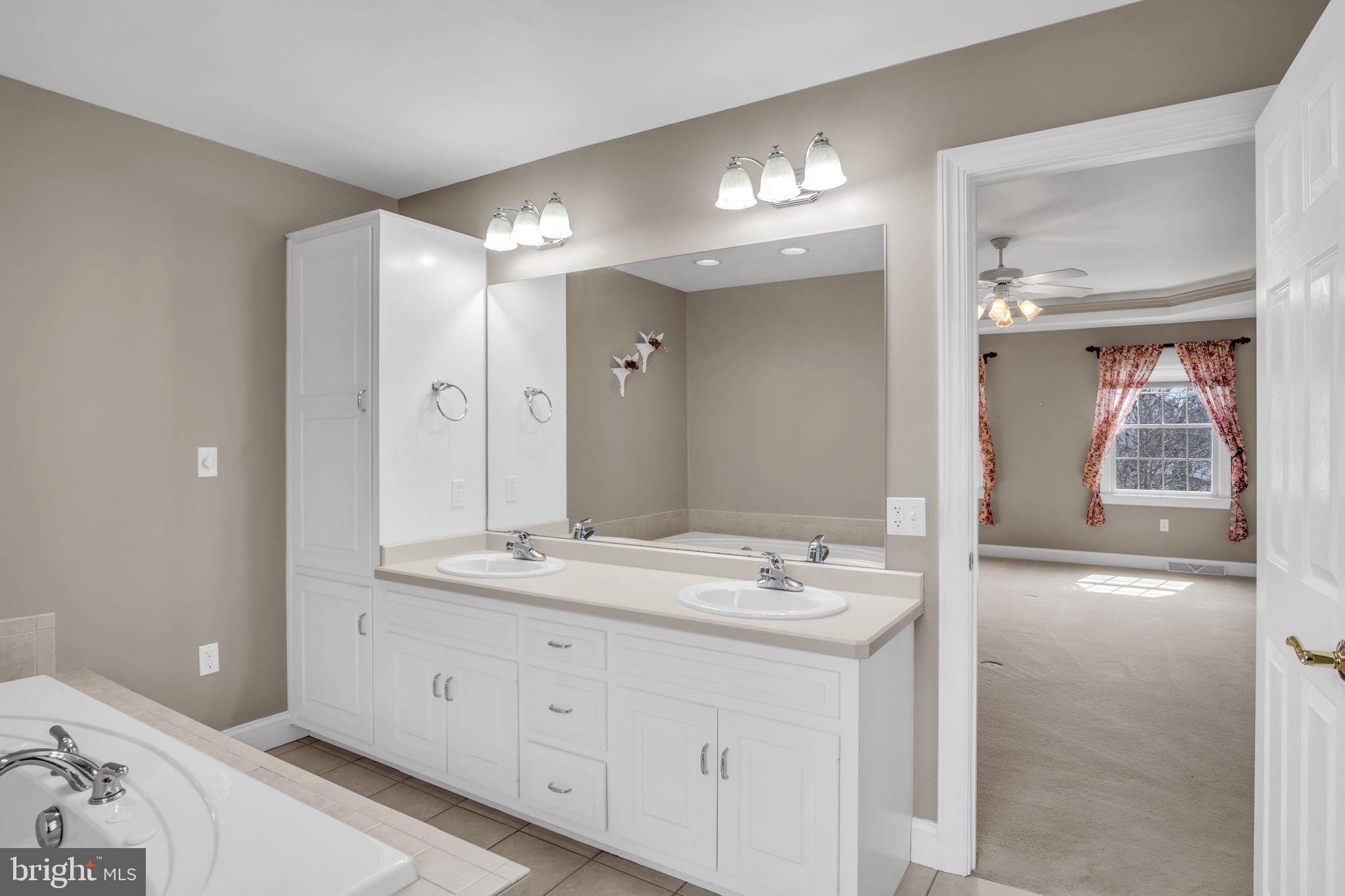 1325 PHEASANT RUN ROAD