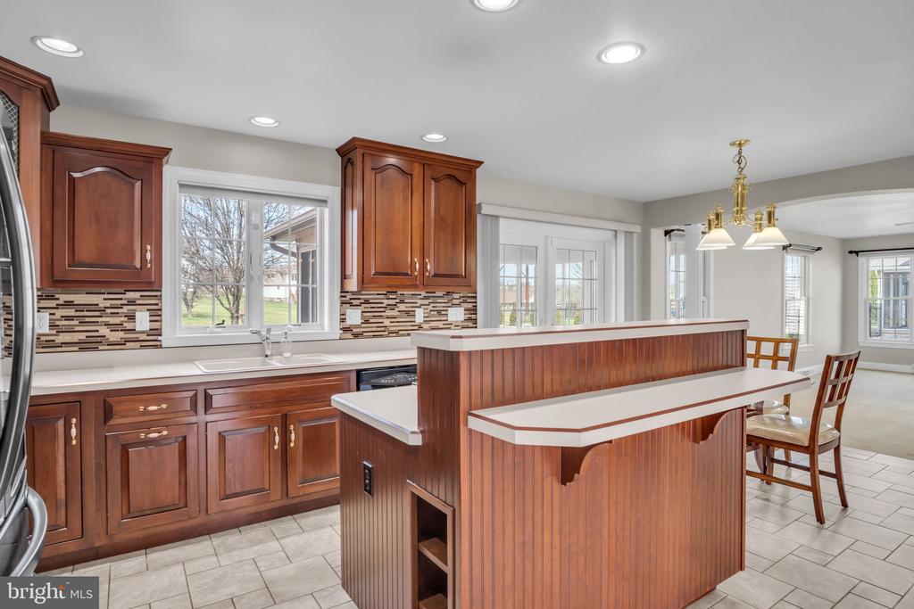 1325 PHEASANT RUN ROAD