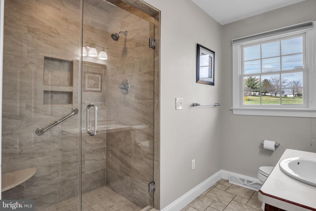 1325 PHEASANT RUN ROAD