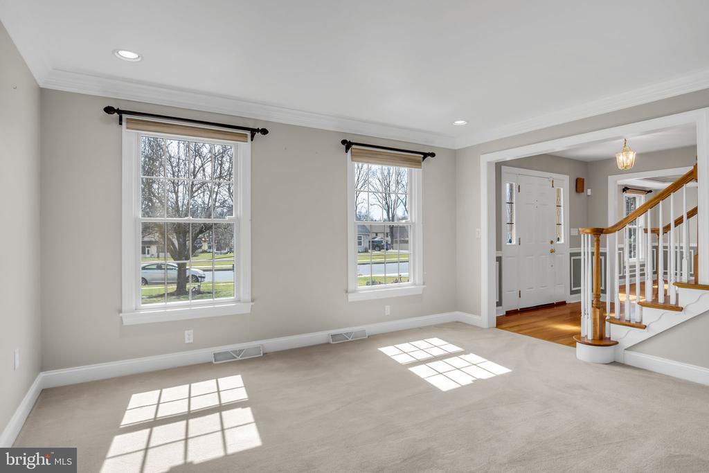 1325 PHEASANT RUN ROAD