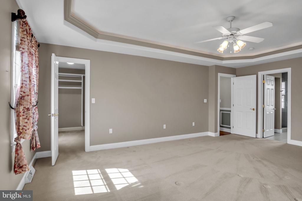 1325 PHEASANT RUN ROAD