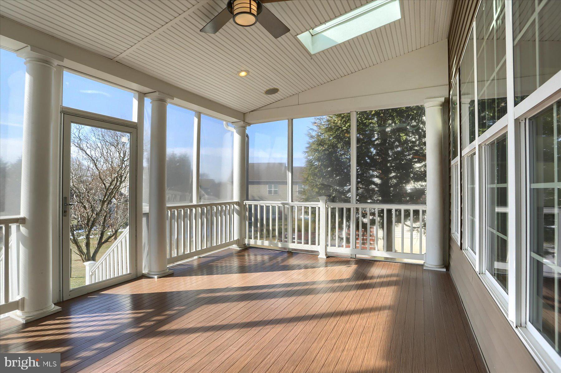 978 POWDER HORN DRIVE