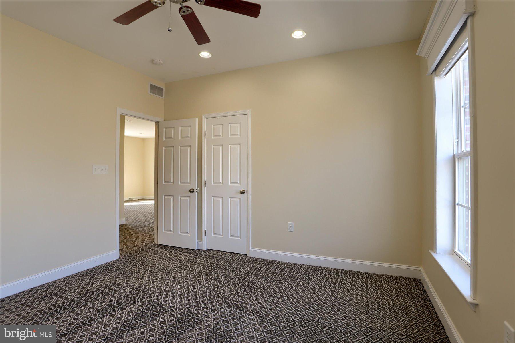 978 POWDER HORN DRIVE