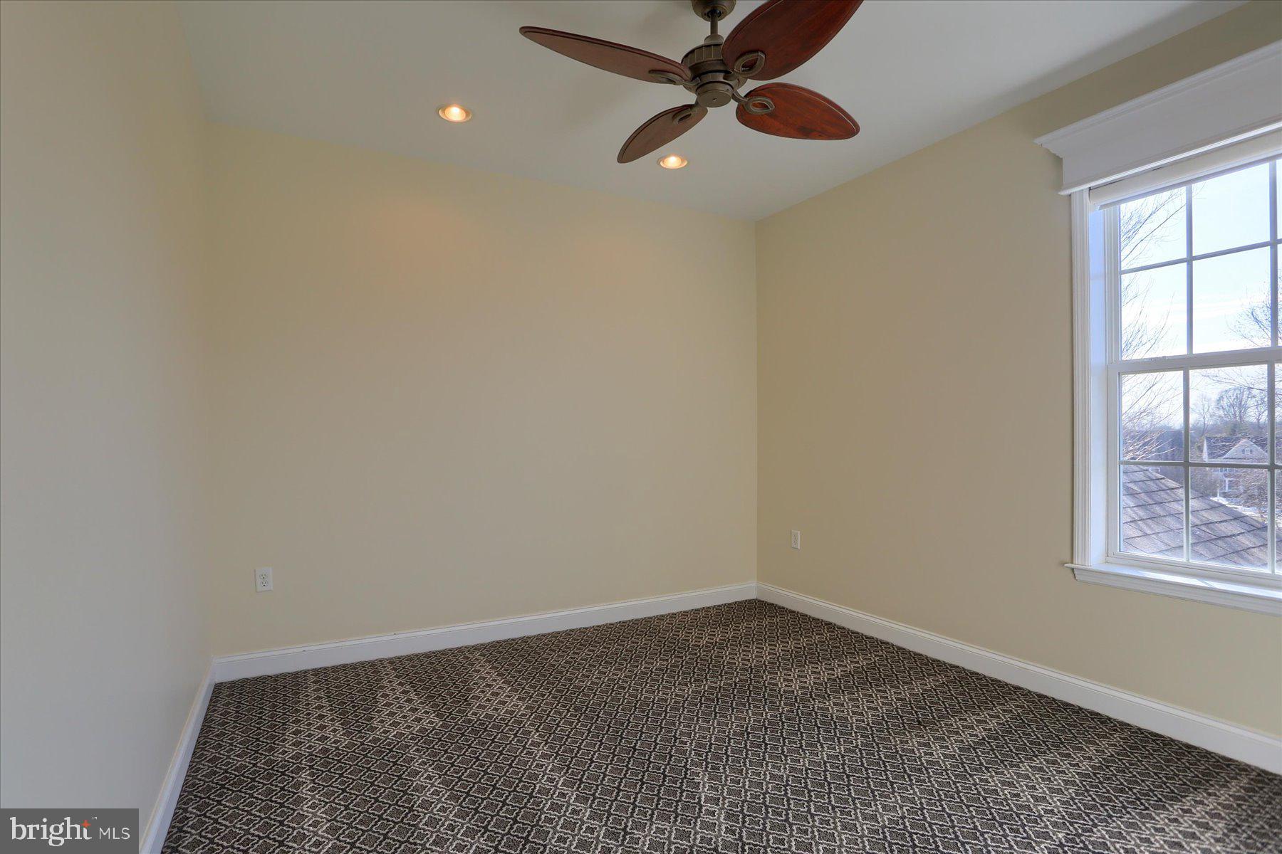 978 POWDER HORN DRIVE