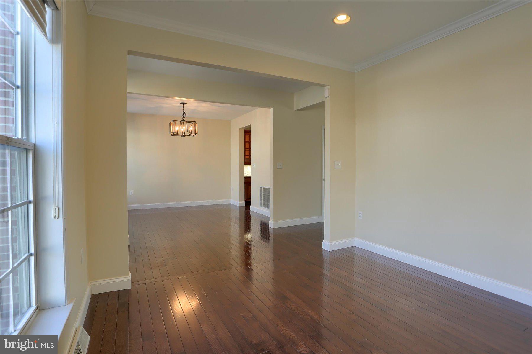 978 POWDER HORN DRIVE