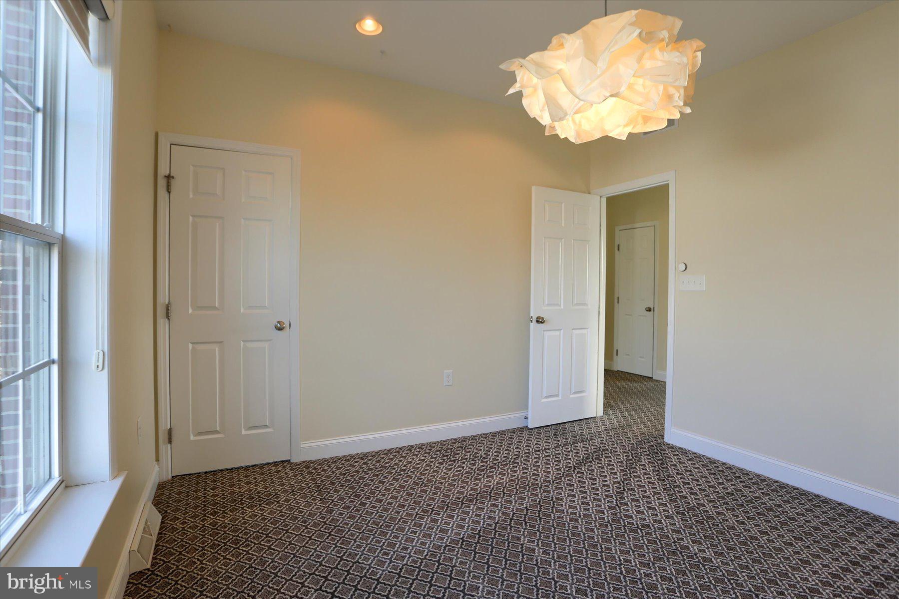 978 POWDER HORN DRIVE