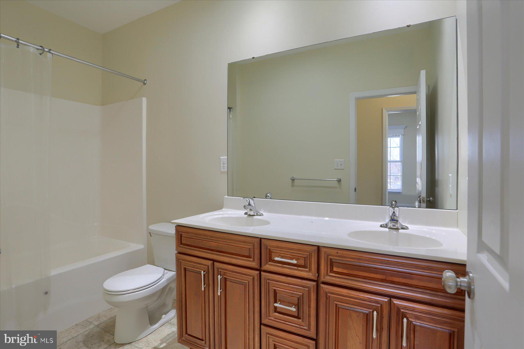 978 POWDER HORN DRIVE