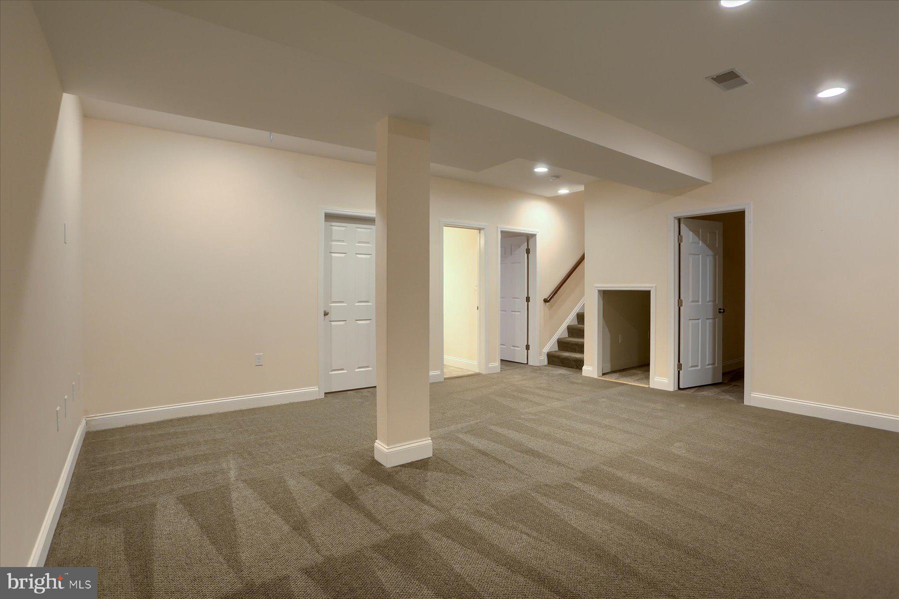 978 POWDER HORN DRIVE