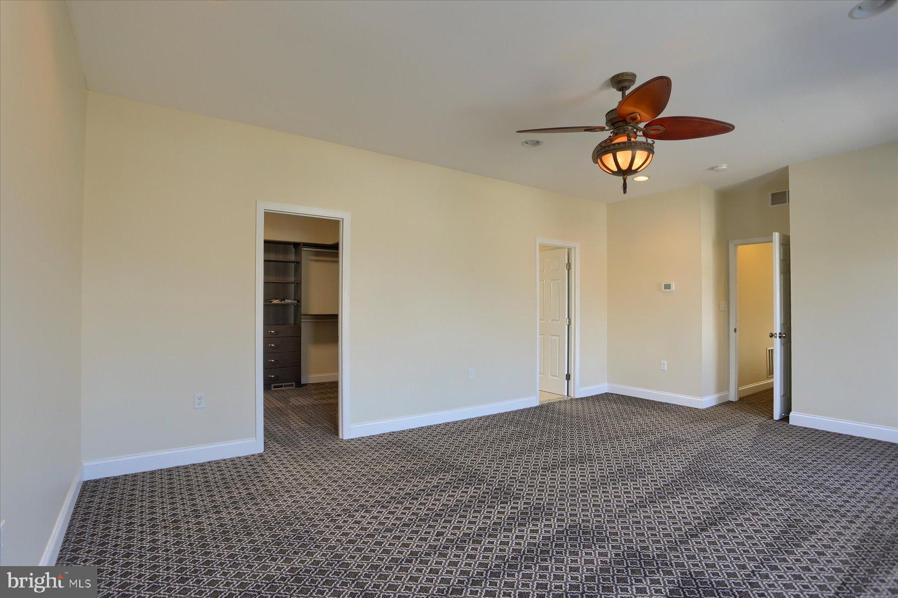 978 POWDER HORN DRIVE