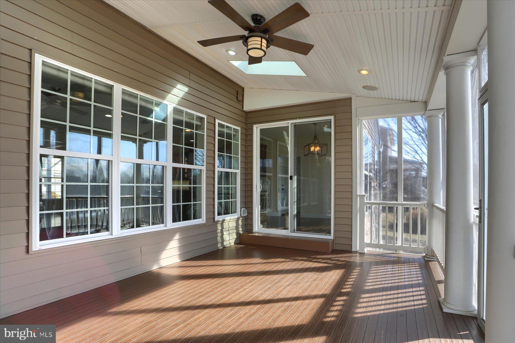 978 POWDER HORN DRIVE