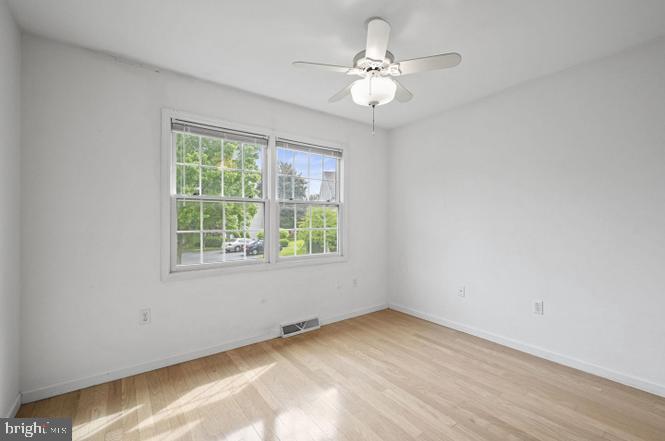 262 CRESCENT DRIVE