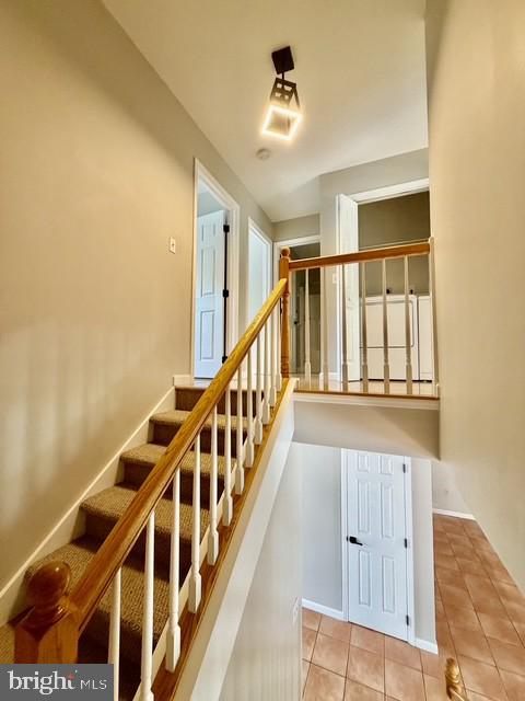 262 CRESCENT DRIVE