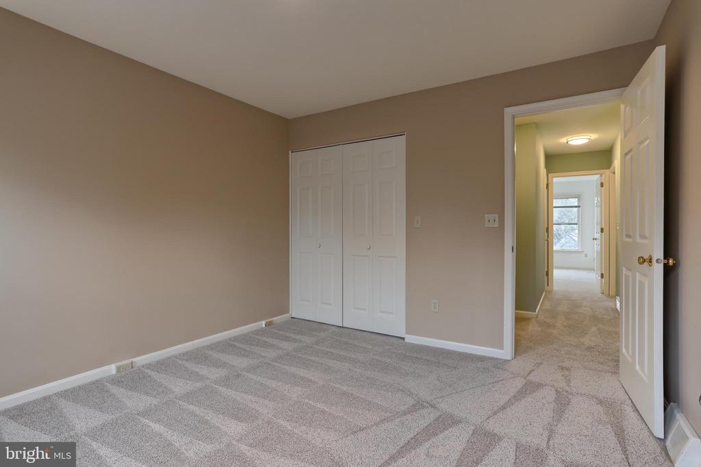 1127 WICKLOW COURT