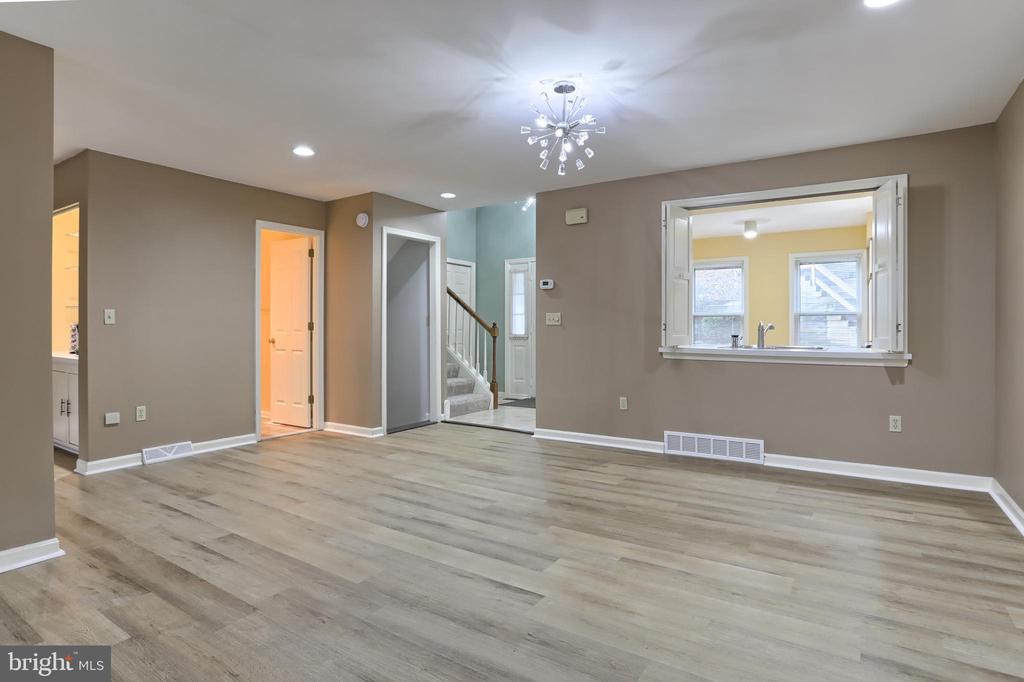 1127 WICKLOW COURT
