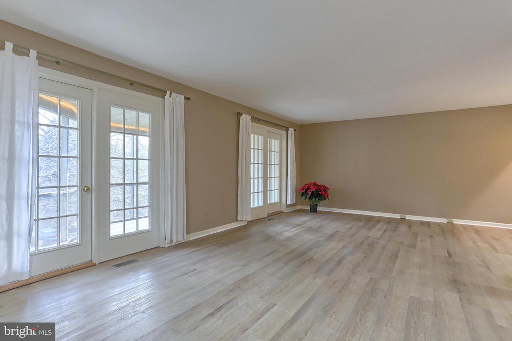 1127 WICKLOW COURT