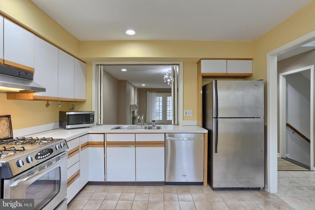 1127 WICKLOW COURT