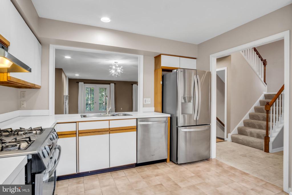 1127 WICKLOW COURT