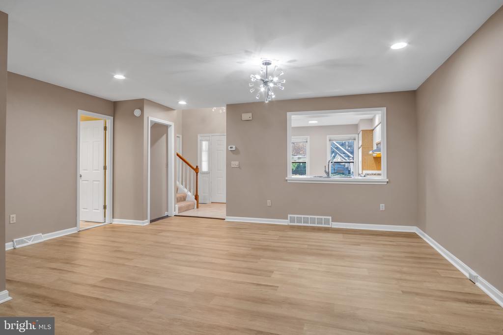 1127 WICKLOW COURT