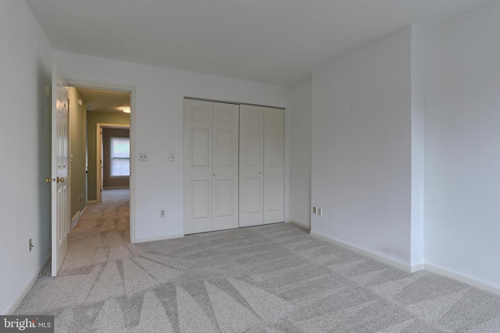 1127 WICKLOW COURT