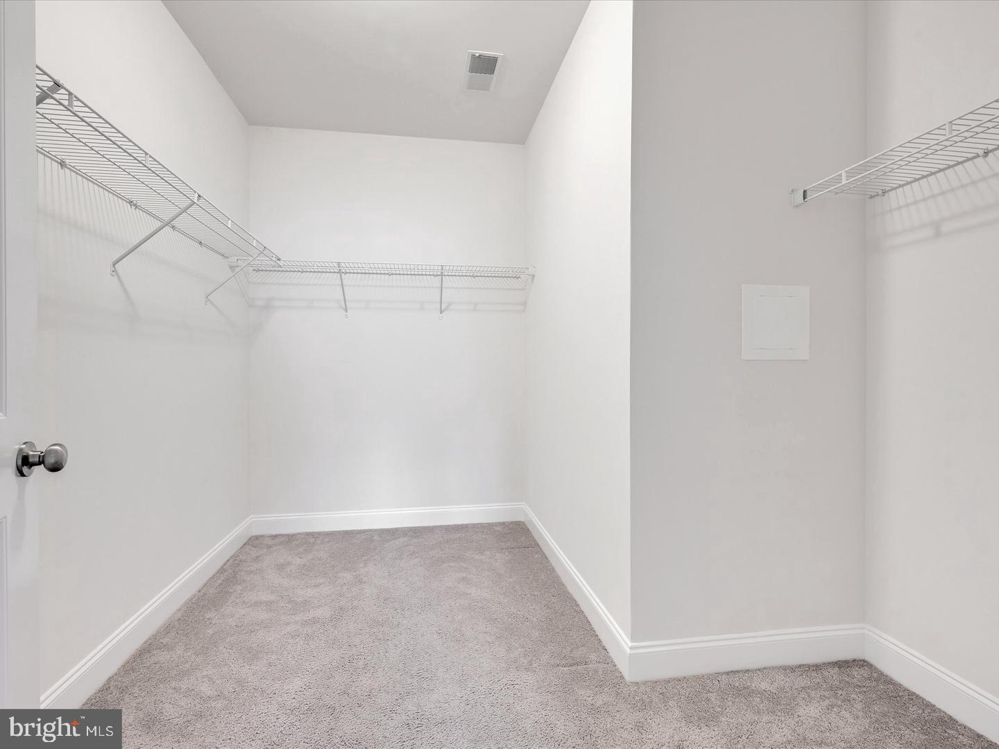 615 DARBY COURT